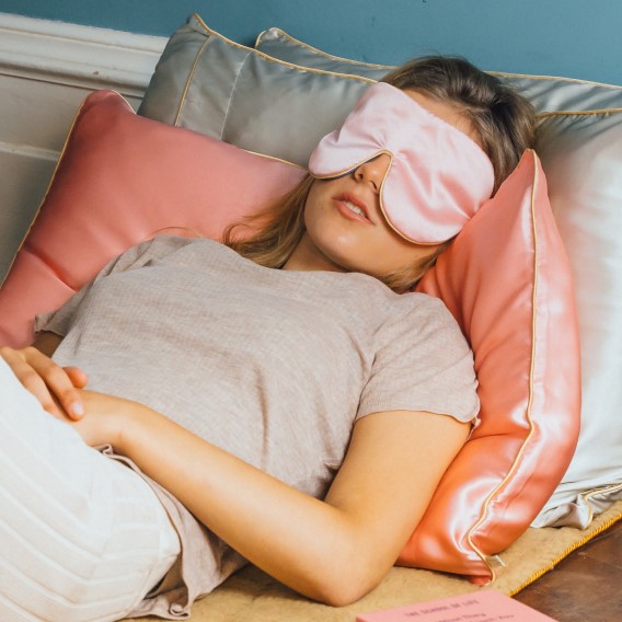 https://www.holisticsilk.com/sleep-masks